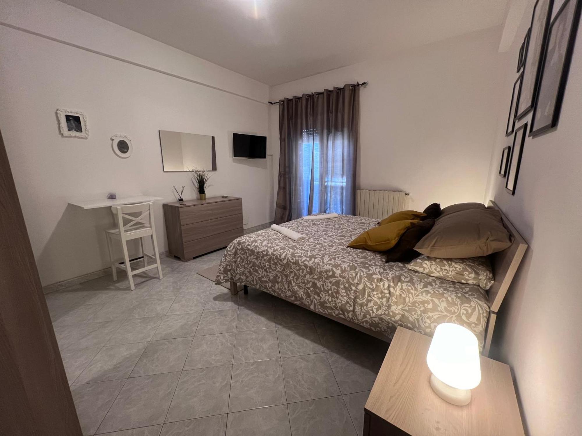 Romesuitetitti Kültér fotó